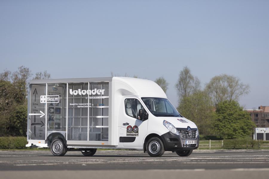  Renault Master Luton Loloader by Trucksmith 2018 года  (UK) (фото 3 из 5)